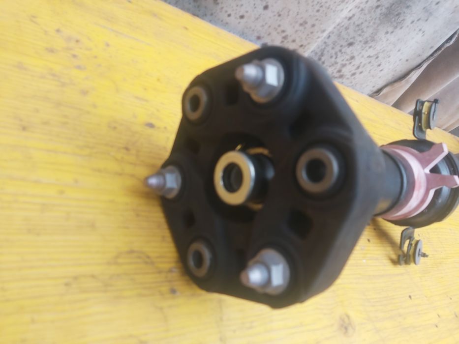 Карданен вал за мазда цх60 Mazda СХ60