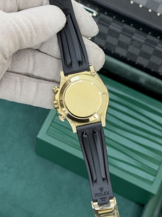 Rolex Cosmograph Daytona 40mm Yellow Gold – Champagne Dial, Oysterflex