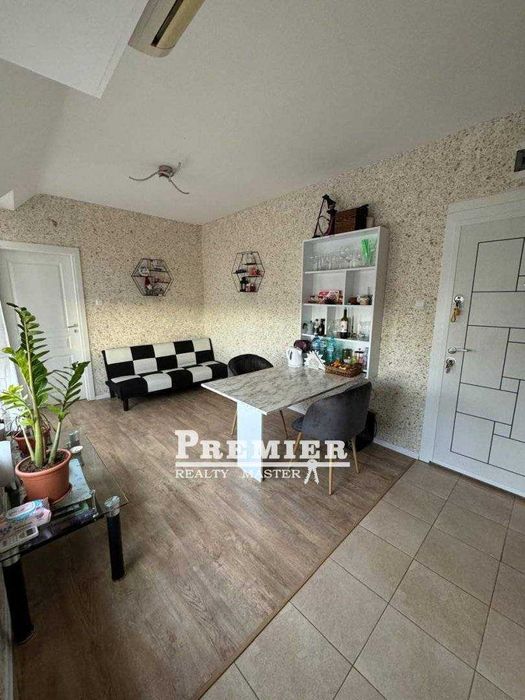 Продава се Двустаен апартамент в к.к. Слънчев бряг - 47 кв.м за 1341 €/кв.м - Снимка #12