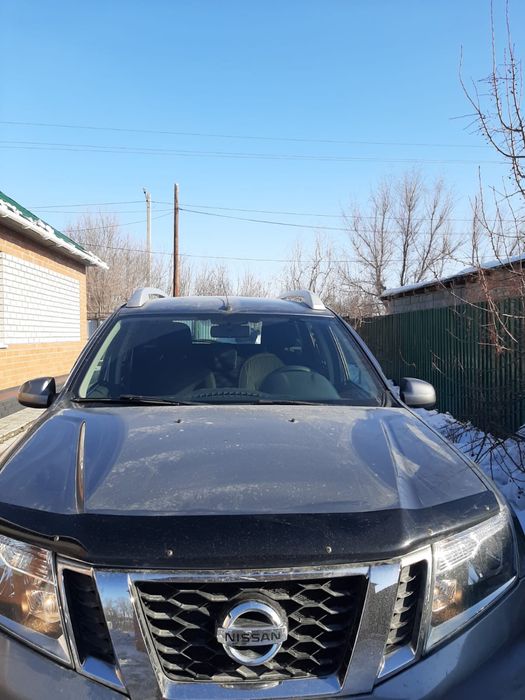 Автомобиль Nissan Tirrano