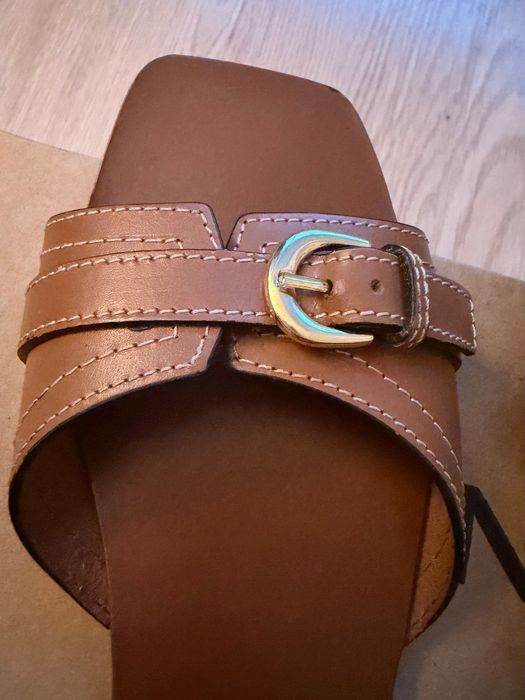 Чехли от естествена кожа Mango