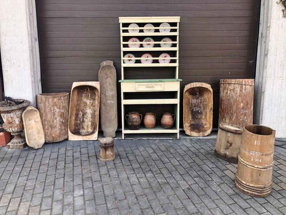 Diferite obiecte rustice vechi