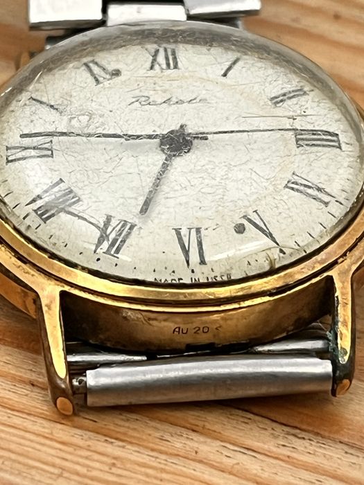 Ceas Vintage Raketa (URSS) – Carcasă Placată cu Aur 20 Microni (Au 20)