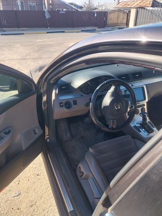 De vânzare Volkswagen Passat B6