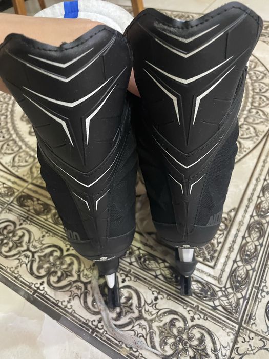 Продам коньки размер 40