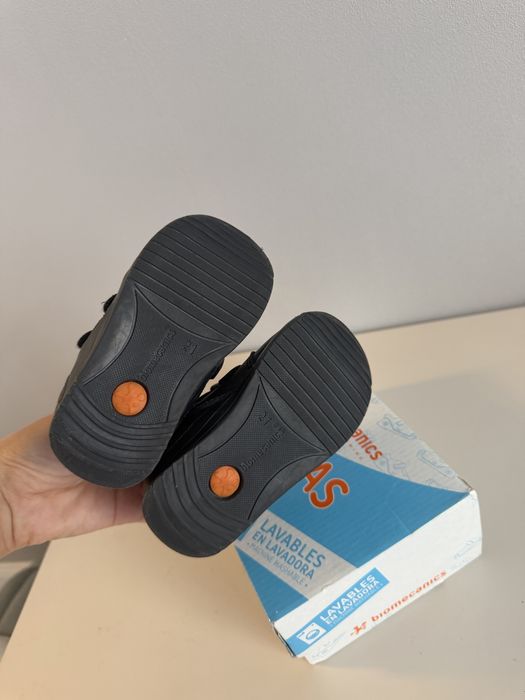 Продам ботинки biomecanics