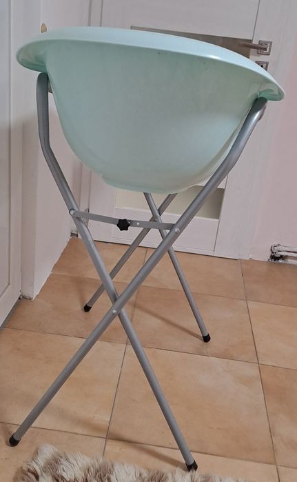 Бебешка вана със стойка