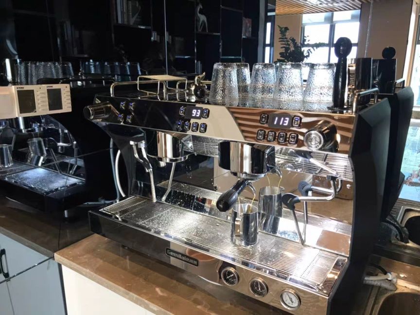Кофемашина для кофейня