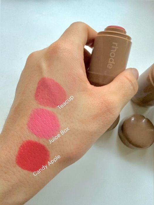 Rhode Pocket Blush / кремообразен руж стик