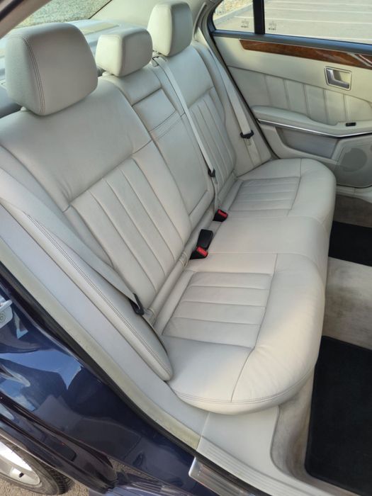 Mercedes E300 Bluetec Hybrid  207CP Cutie automată 7G-Tronic  Inmatriculata RO in 2025