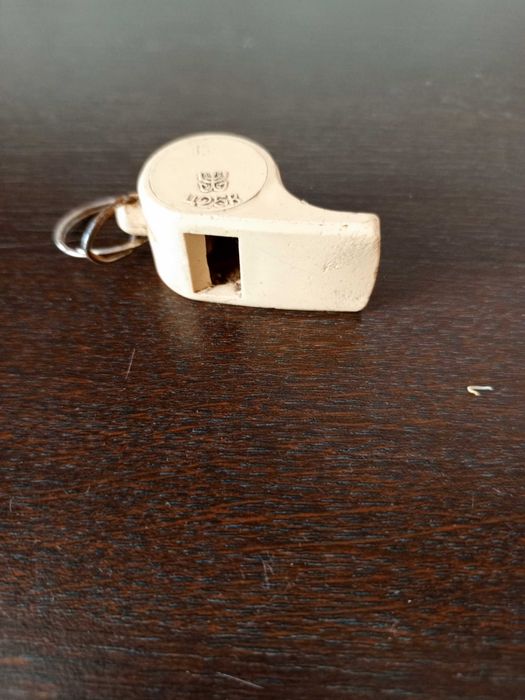 Свисток   судейский