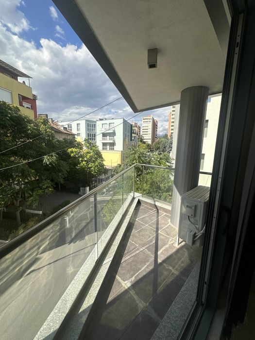 Дава се под наем Офис в Благоевград, Идеален център - 100 кв.м за 612 € - Снимка #7