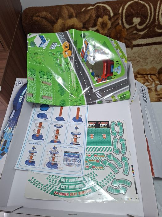 Garaj auto turn control cu pista circulara pe 3 nivele, cu sunet si lumini