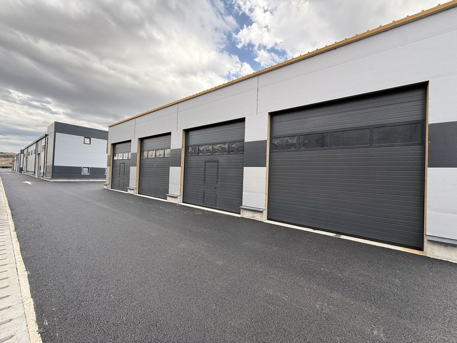 Inchiriez locatie pentru  Service auto