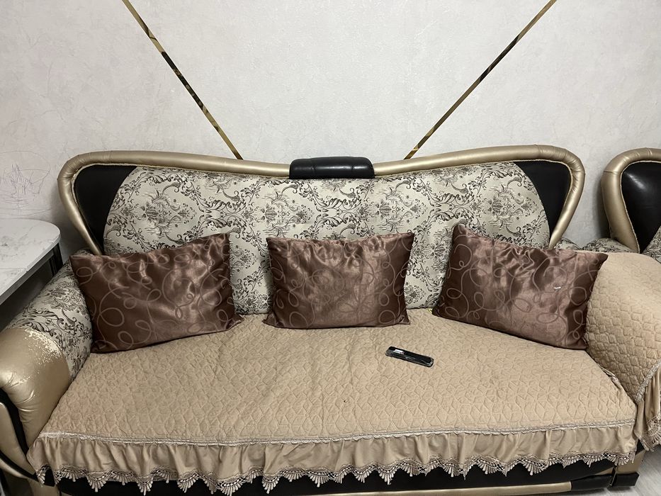 диван для зала.