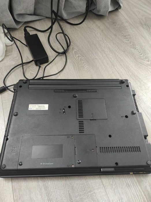 Лаптопи Fujitsu Siemens, Lenovo, HP