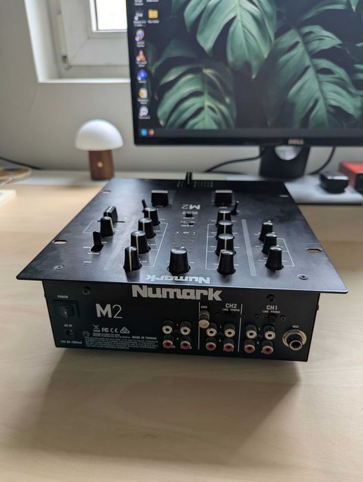 Vand mixer Numark M2