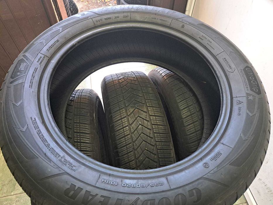4 anvelope 235/60 R20 Goodyear