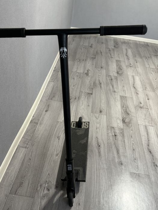 Продам самокат SOLO