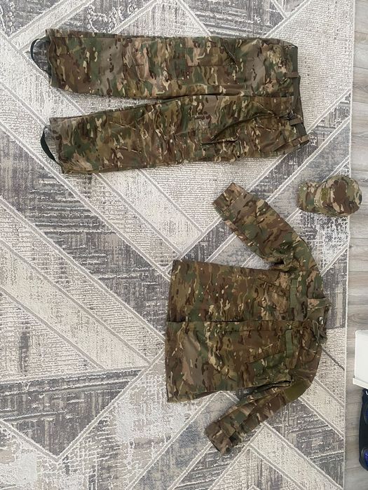Военная летняя форма 52 размера.