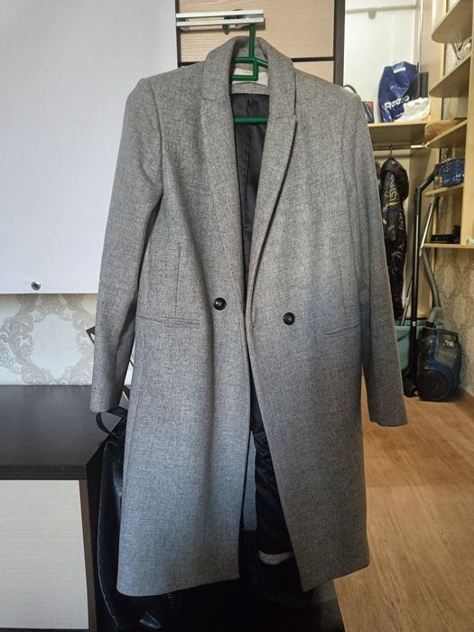 Продам верхнюю одежду