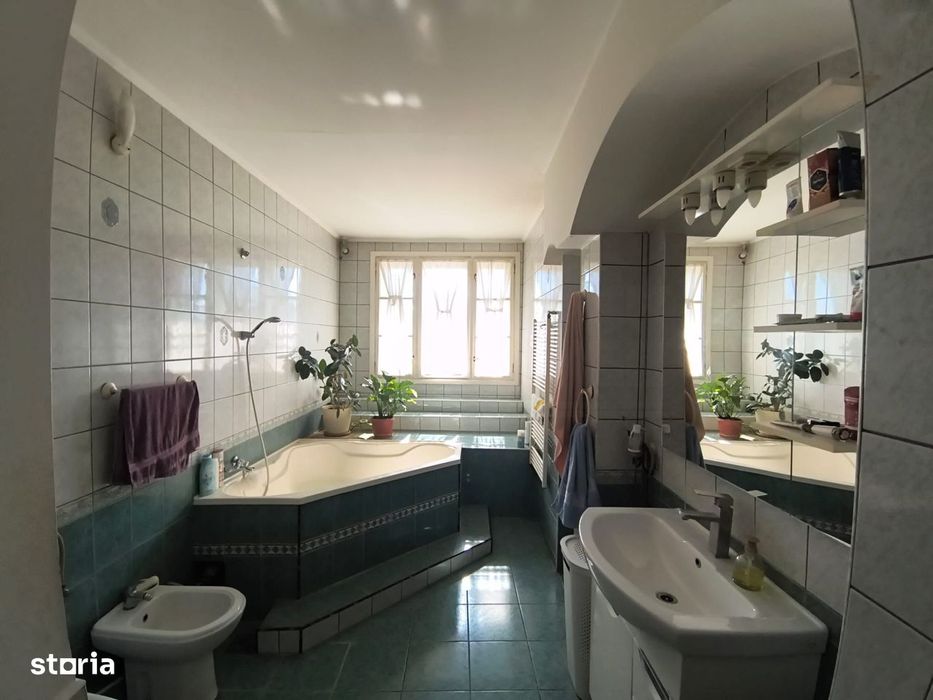 Apartament 3 camere | 120 MP | Ultracentral | Terasă + Pod | 85.000 €