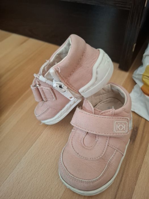 Бебешки буйки и обувки