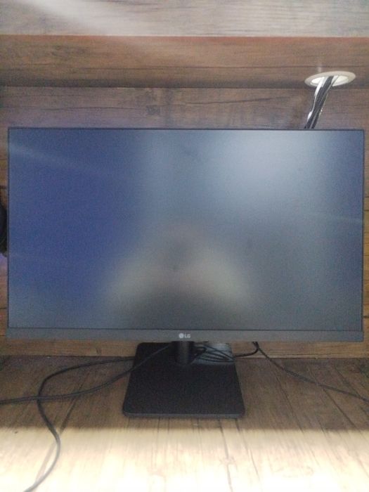 Model : LG24 M400 hdmi + vga  /  10 dona