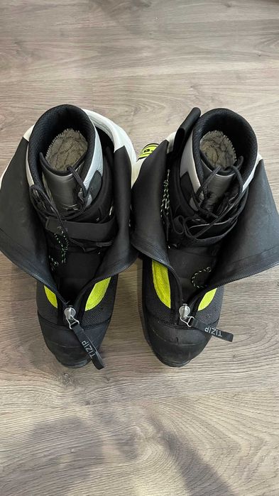 Продавам височинни обувки Lowa EXPEDITION 8000 EVO RD