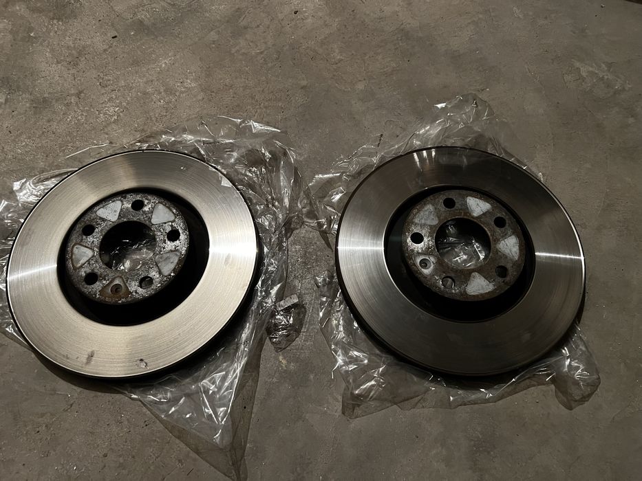 Спирачни дискове за Audi A4 B6 Avant 2.5TDI quattro