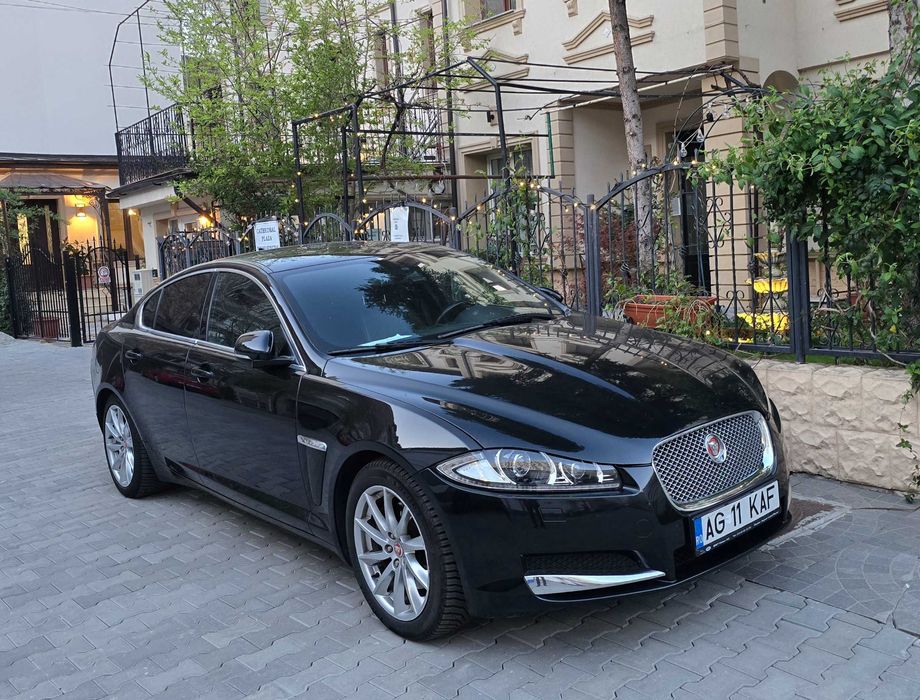jaguar xf