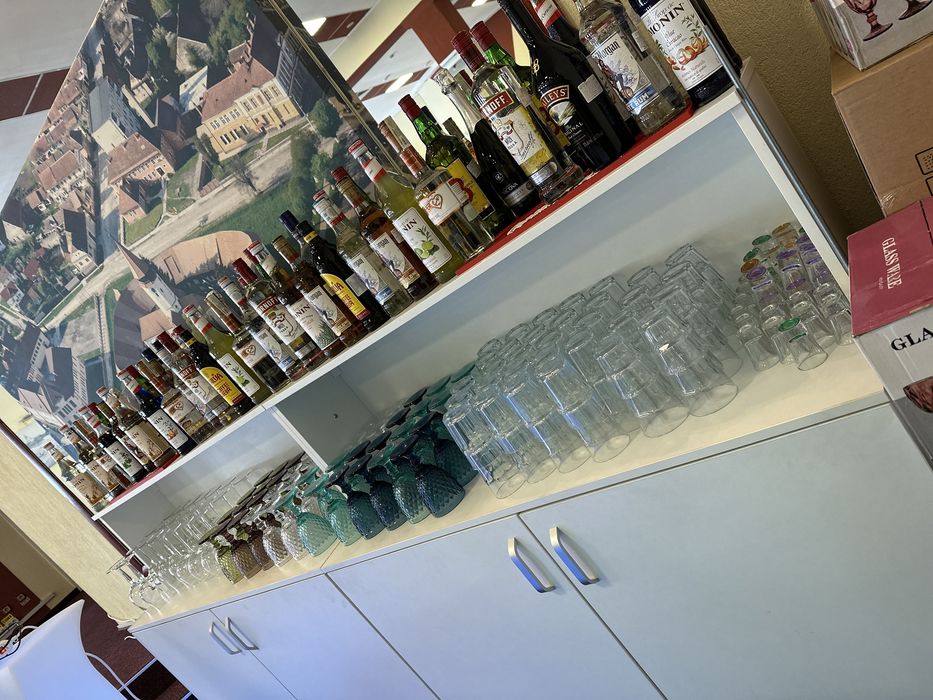 Open bar, bar mobil, cocktail bar, tort shoturi , pt evenimente