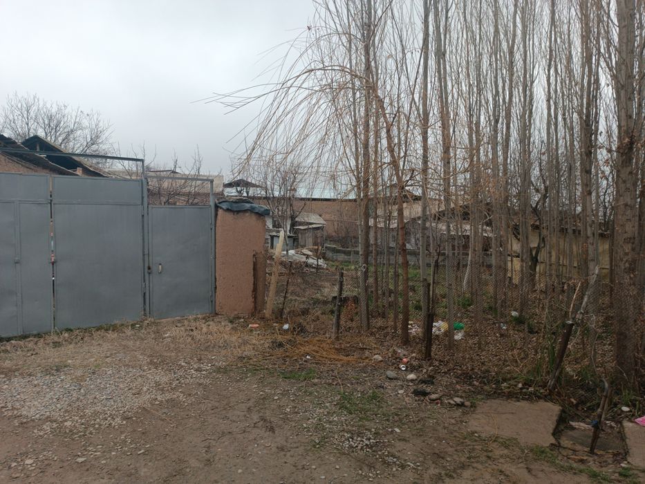 Qibrayda arzon hovli sotiladi srochno