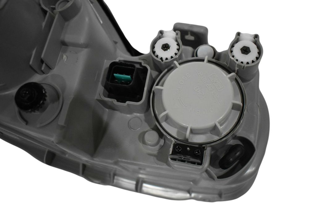 Фара LH Sonata 5