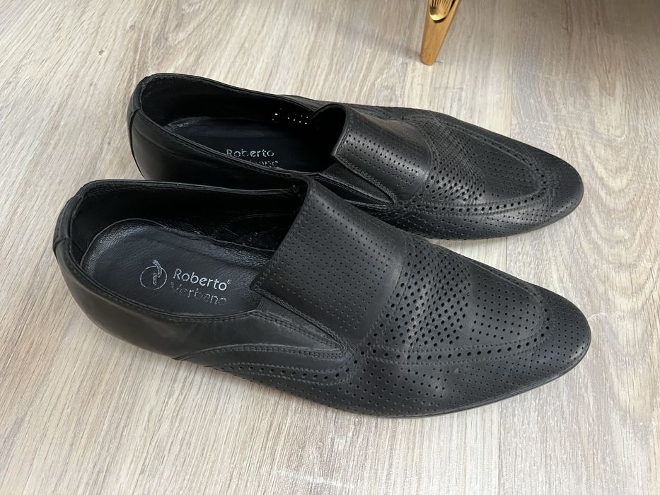 Продам мужские туфли