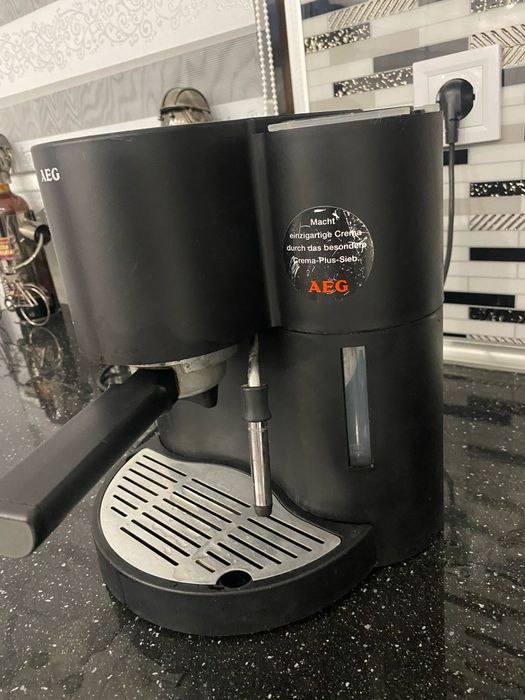 кафе машина AEG .