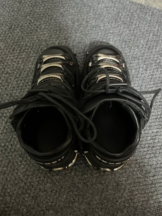 Продаем newrock кожаные.