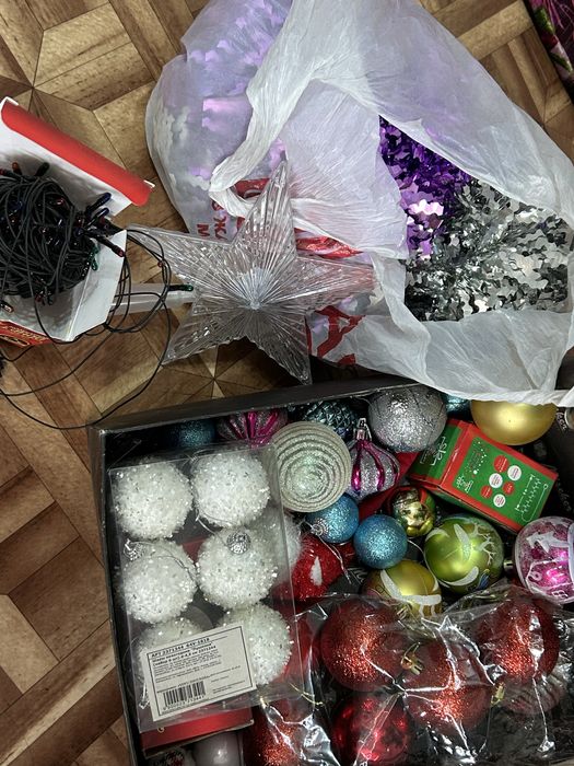 Ёлка пушистая, красивая