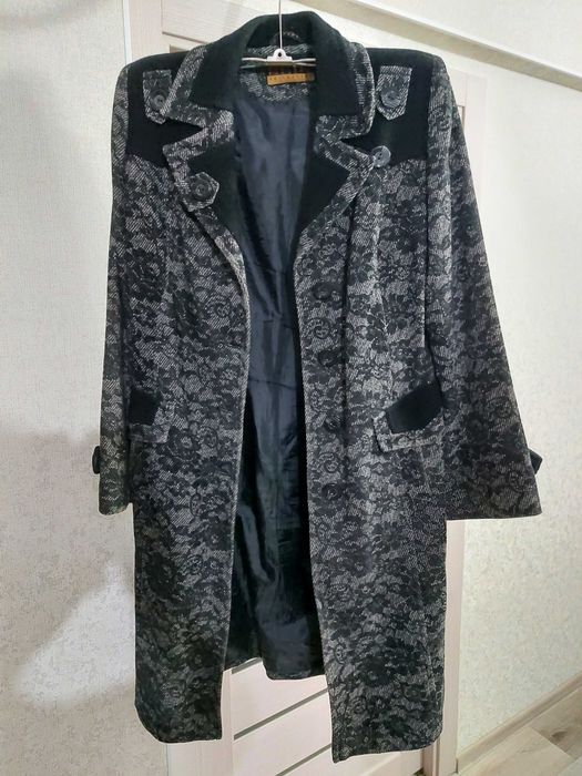 Пальто женское размер 48-50