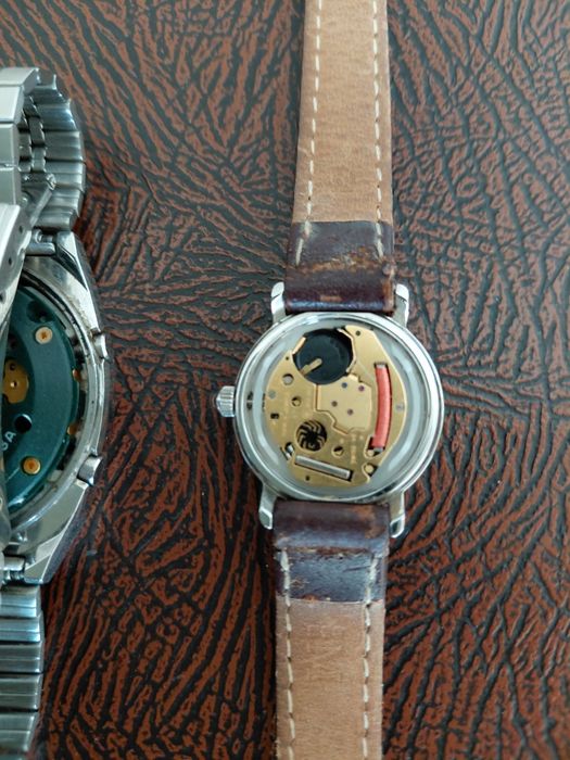 Lot 3 ceasuri - pentru piese