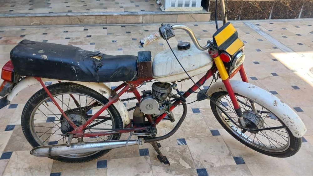 Velomotor sotiladi. Holati alo darajada