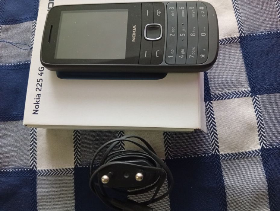 Продавам NOKIA 225 4G