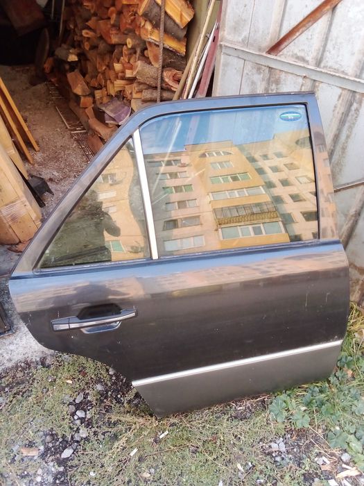 Части за Мерцедес 124