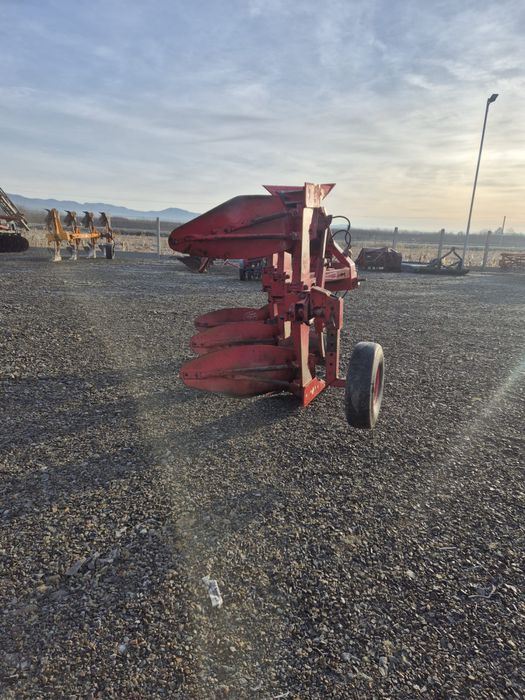 Plug reversibil 3 brazde cormane Naud