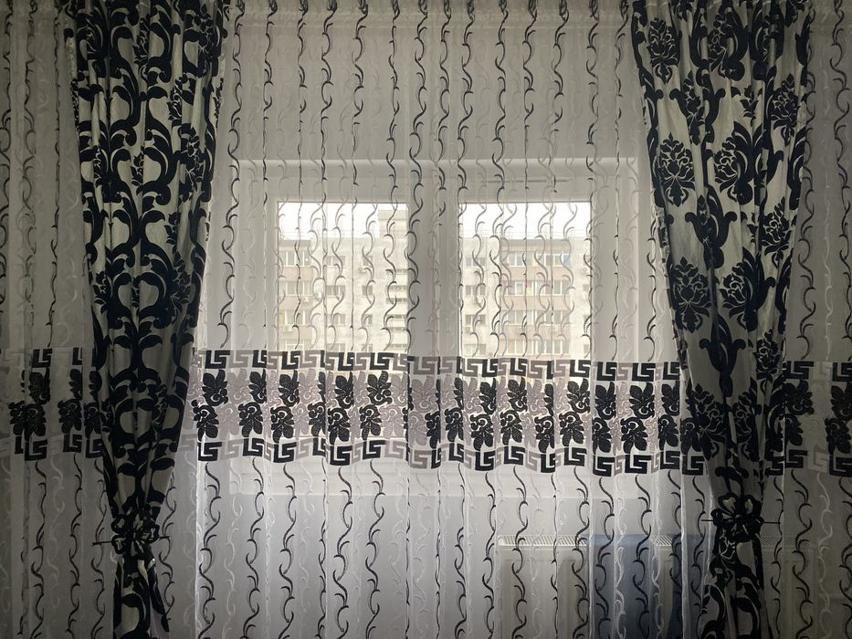 Perdea cu draperii