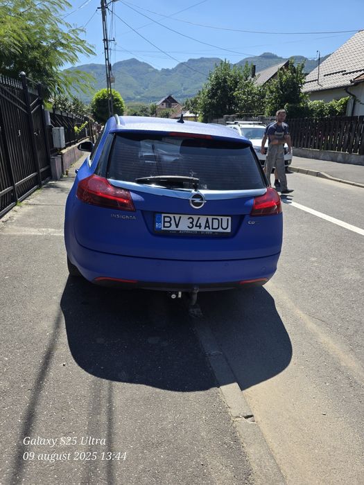 Vând Opel Insignia Sport Tourer
