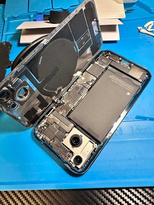 Ремонт на iPhone и смартфони | Смяна на дисплей, батерия, стъкло