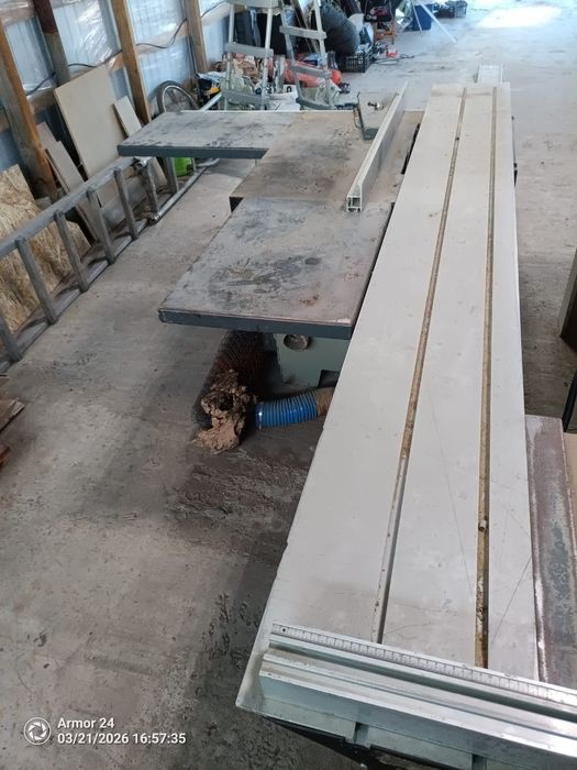 Продам раскроечный станок мебельный