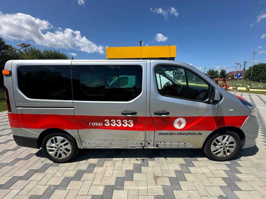Nissan NV 300 2.0 diesel  GERMANY original passenger