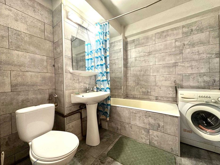 Inchiriez apartament 3 camere ultracentral Alba Iulia
